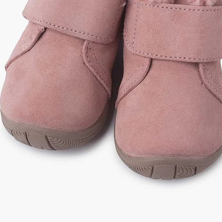 Botas<Pisamonas Bota Cuello Tipo Borreguito Y Tira Adherente